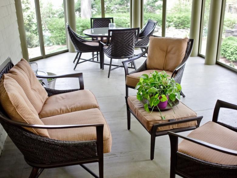 Stonehurst Place: Elegant Bed & Breakfast Retreat