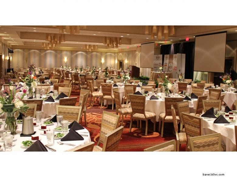 Embassy Suites by Hilton – Atlanta Kennesaw Town Center: Luxury Comfort & Convenient Location