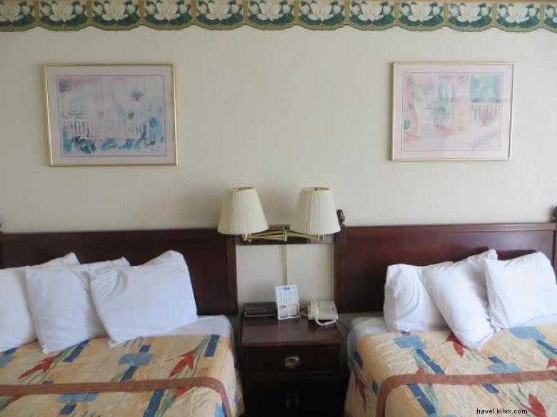 Super Inn Milledgeville – Premium Comfort & Local Charm