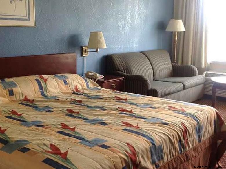 Super Inn Milledgeville – Premium Comfort & Local Charm