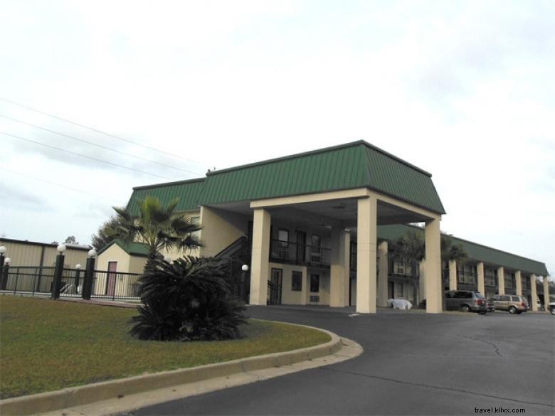 Western Motel Folkston – Comfortable Coastal Stay in Georgia