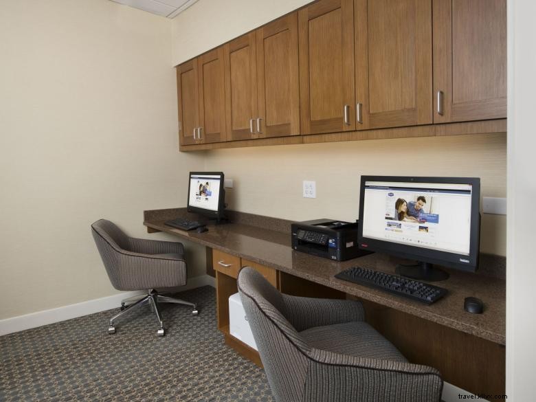 Stay at Hampton Inn & Suites Braselton – Comfort & Convenience Await