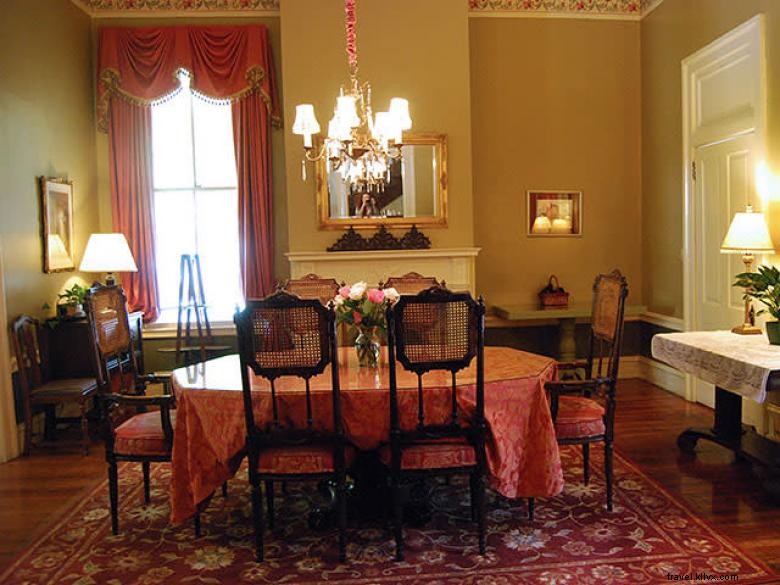 Rothschild-Pound House Inn – Historic Luxury & Cozy Cottages in Columbus