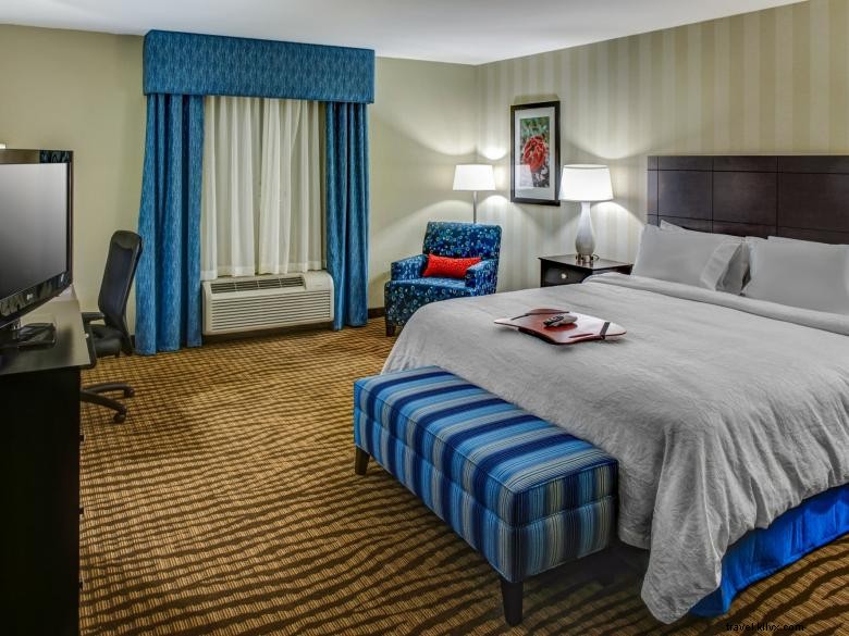 Hampton Inn Thomson – Modern Comfort & Convenient Access