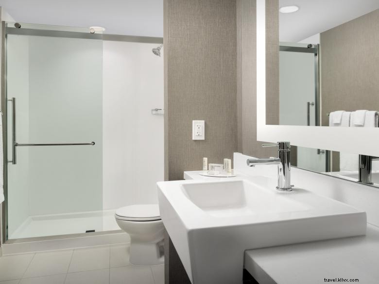 SpringHill Suites Atlanta Perimeter Center – Modern Comfort & Convenient Location