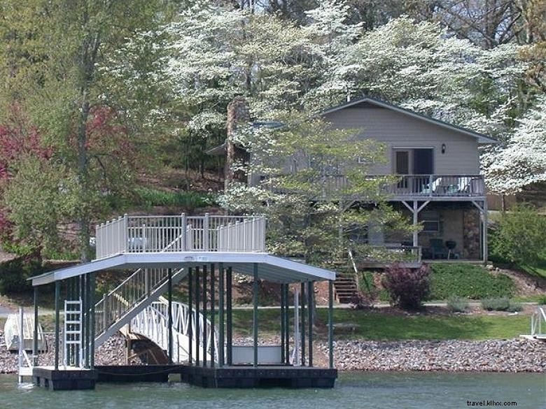 Lake Chatuge Mountain Retreat – Luxury Vacation Home in Northeast Georgia