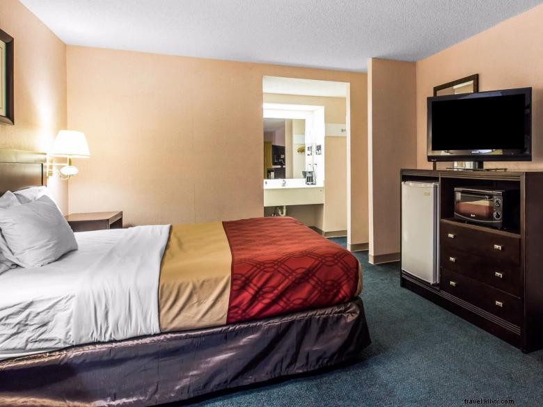 Econo Lodge Conyers – Budget-Friendly Comfort & On-Site Breakfast