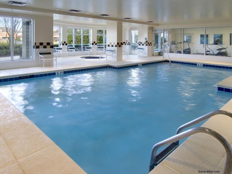 Hilton Garden Inn Alpharetta – Modern Rooms, Indoor Pool & Convenient Comfort