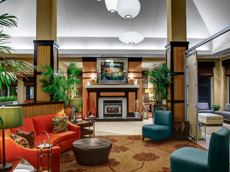 Hilton Garden Inn Alpharetta – Modern Rooms, Indoor Pool & Convenient Comfort