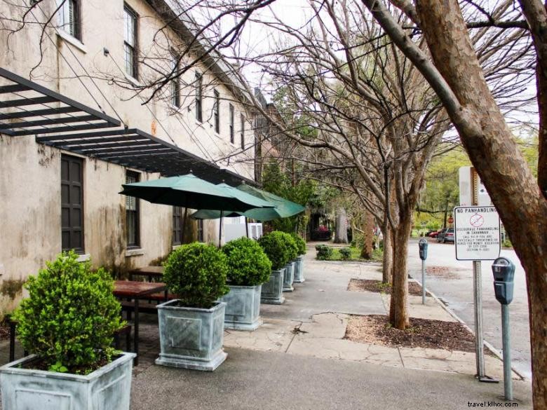 Vacasa: Premium Vacation Rentals in Tybee Beach & Savannah