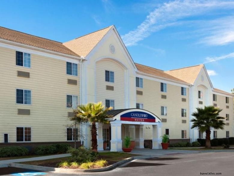 Candlewood Suites Savannah Airport: Comfort & Convenience for Long Stays