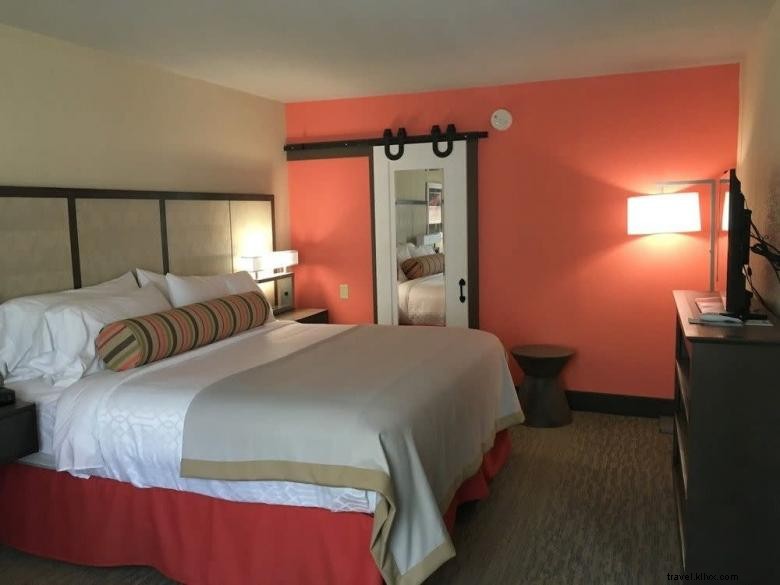 Best Western PLUS St. Simons – Modern Comfort & Prime Coastal Location