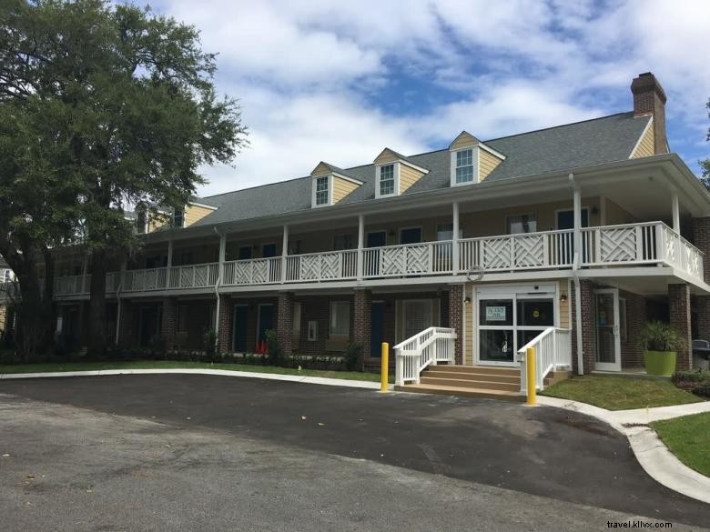 Best Western PLUS St. Simons – Modern Comfort & Prime Coastal Location