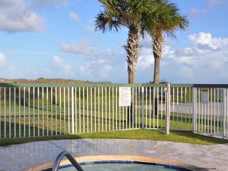 Days Inn & Suites by Wyndham – Relaxing Getaway on Jekyll Island