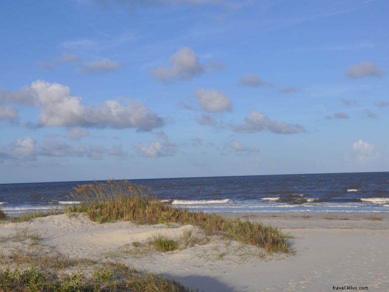 Days Inn & Suites by Wyndham – Relaxing Getaway on Jekyll Island