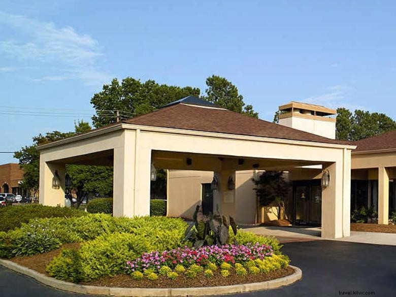 Courtyard by Marriott Atlanta Northlake – Modern Comfort & Convenient Location