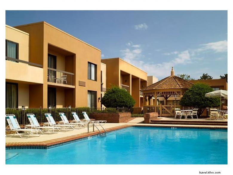 Courtyard by Marriott Atlanta Northlake – Modern Comfort & Convenient Location