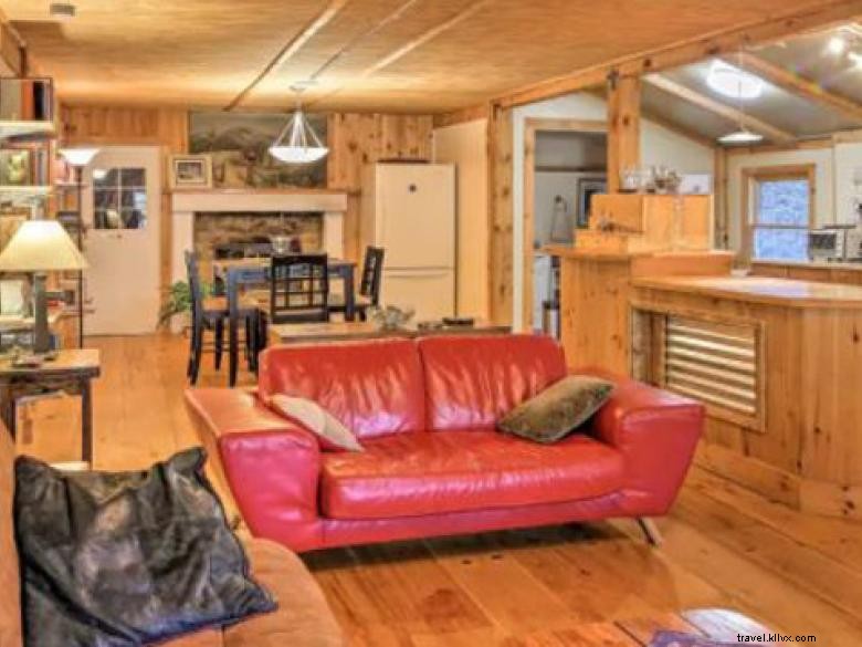 The Lilly Pad Cottage: A Serene Riverside Retreat