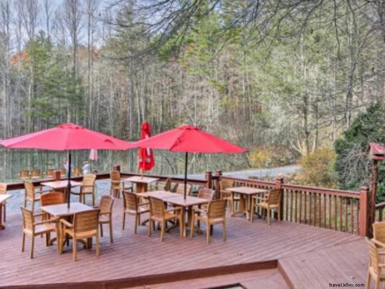 The Lilly Pad Cottage: A Serene Riverside Retreat