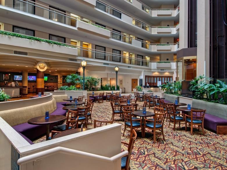 Stay in Comfort at Embassy Suites by Hilton Atlanta Galleria – Modern Luxury & Convenient Amenities