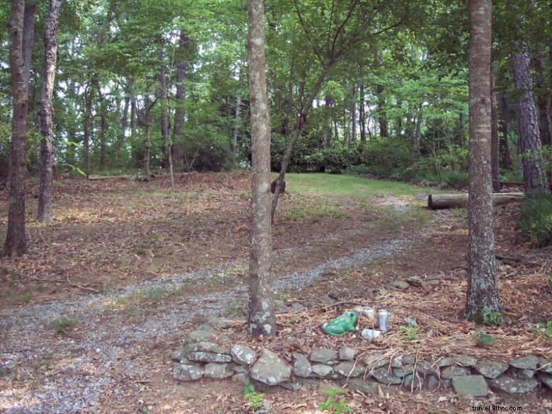 Pine Lake RV Campground: Scenic Lakeside Retreat & Family-Friendly Facilities