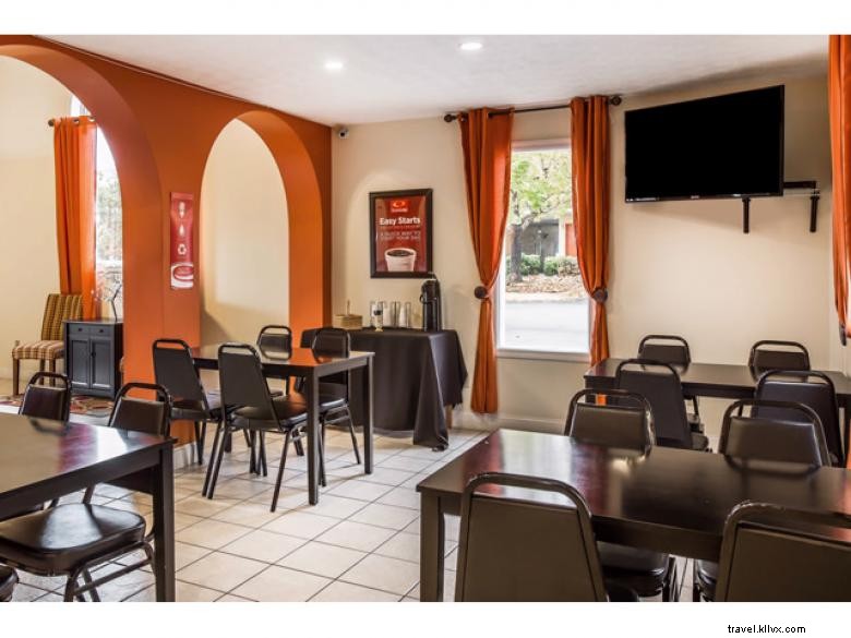 Rodeway Inn – Comfortable Stay in Carrollton