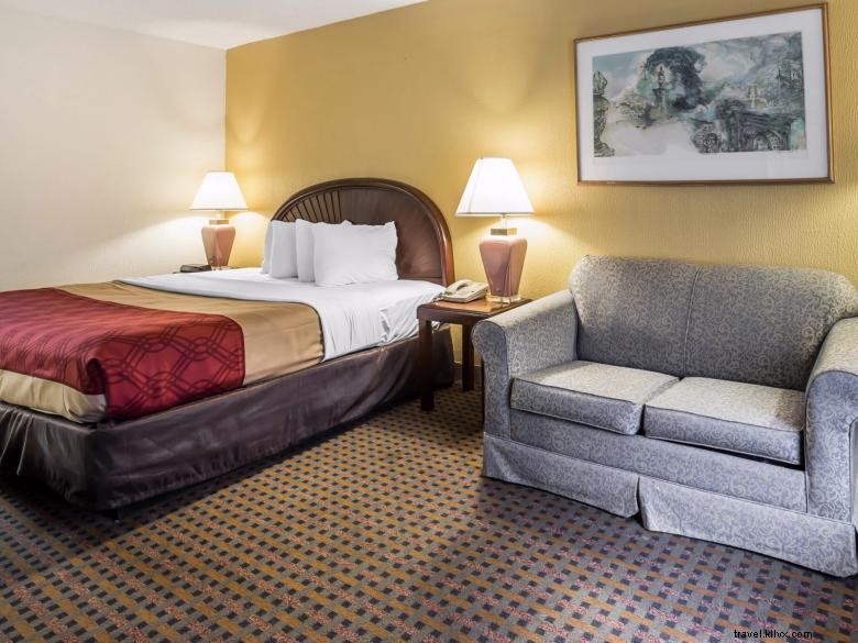 Rodeway Inn – Comfortable Stay in Carrollton