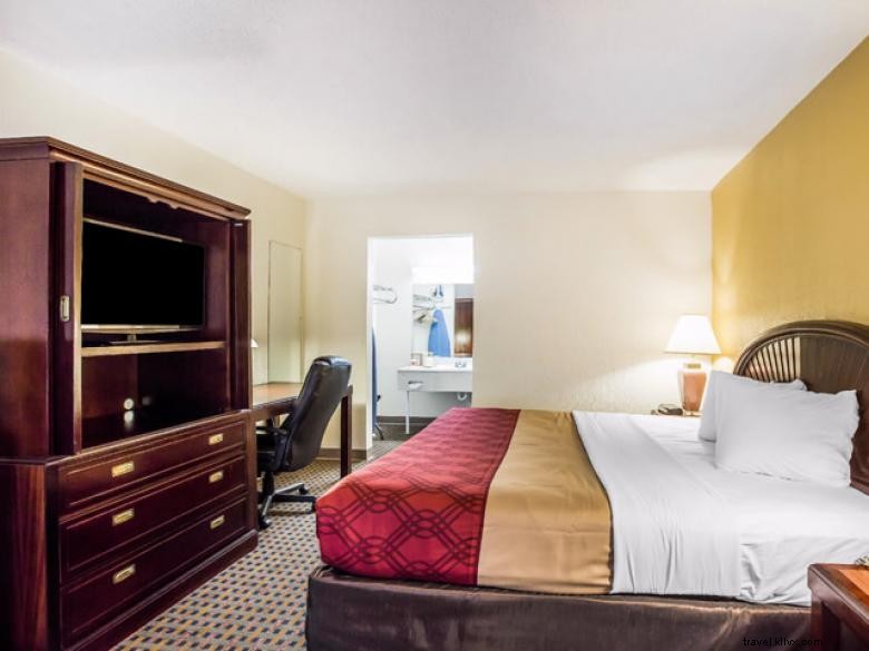 Rodeway Inn – Comfortable Stay in Carrollton