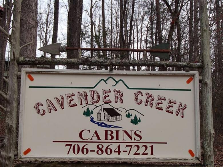 Cavender Creek Cabins: Cozy Mountain Retreat with Stunning Fall Views
