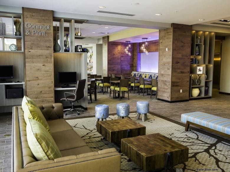 Fairfield Inn & Suites Savannah Midtown – Premium Comfort in Savannah s Midtown