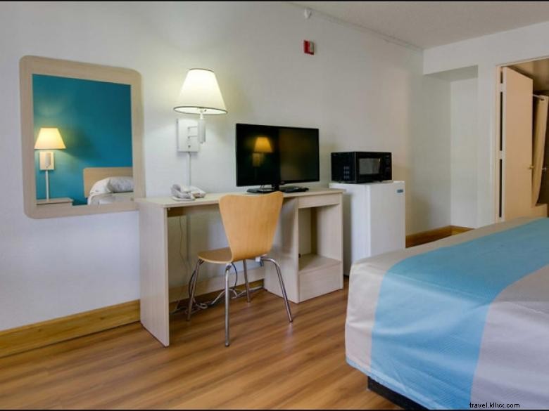 Motel 6 Atlanta – Affordable Comfort & Convenient Location