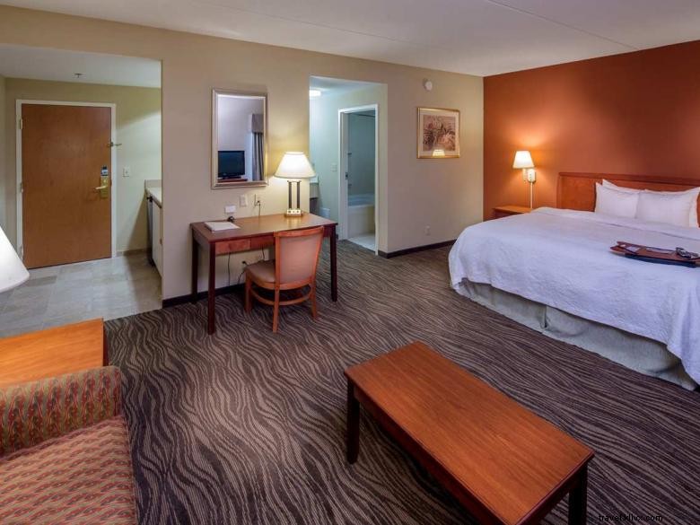 Hampton Inn & Suites Augusta West – Comfortable & Convenient Hotel