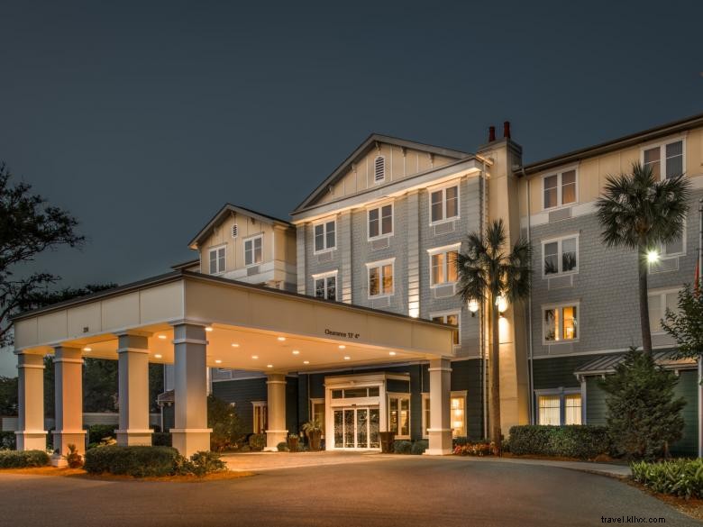 Hampton Inn & Suites Jekyll Island – Luxury Coastal Stay with Beach Access