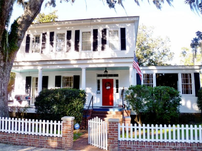 Open Gates Bed & Breakfast – Award‑Winning Riverside Retreat