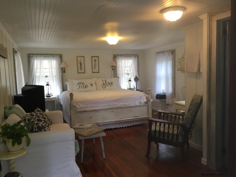 Open Gates Bed & Breakfast – Award‑Winning Riverside Retreat