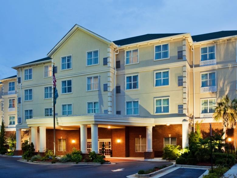 Country Inn & Suites by Radisson Athens – Comfortable Suites & Prime Athens Location