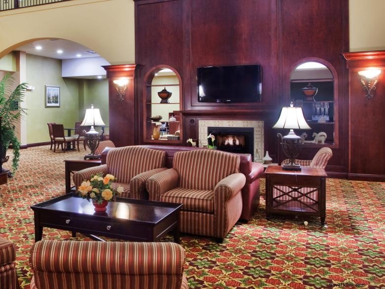 Country Inn & Suites by Radisson Athens – Comfortable Suites & Prime Athens Location