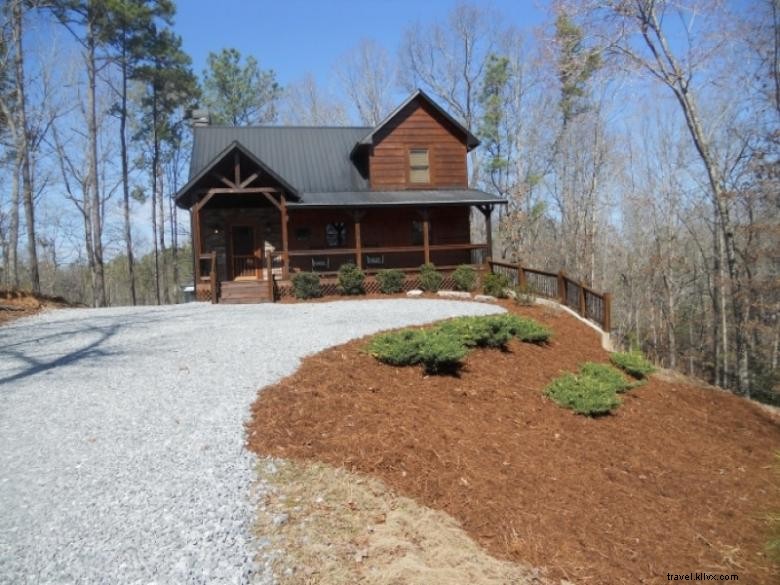 Mountain Resort Cabin Rentals – Premium Lodging in the Wilderness