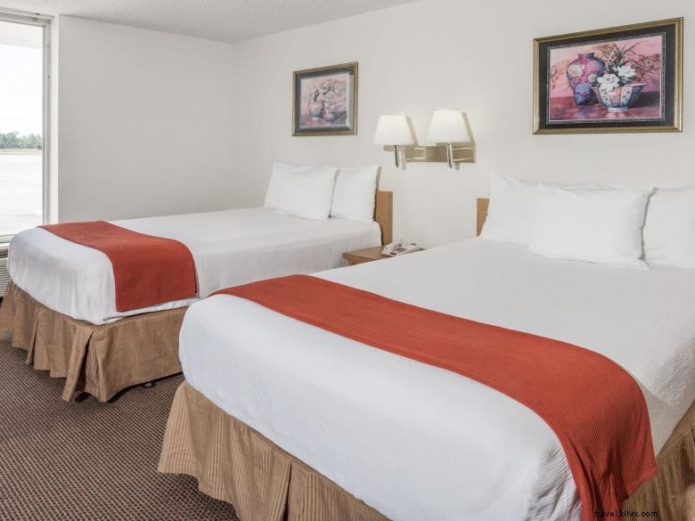Stay at Days Inn by Wyndham Adel – Your Gateway to South Georgia Motorsports Park