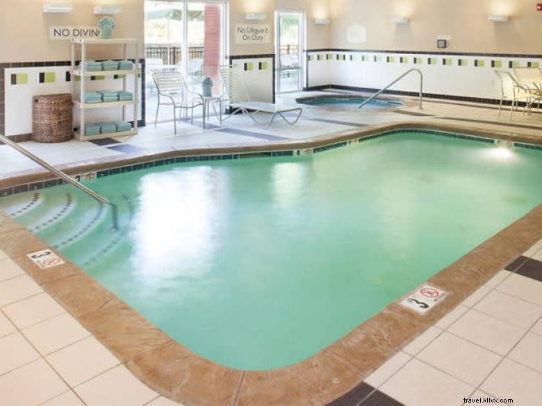 Stay at Fairfield Inn & Suites Cartersville – Comfortable, Convenient, and Welcoming