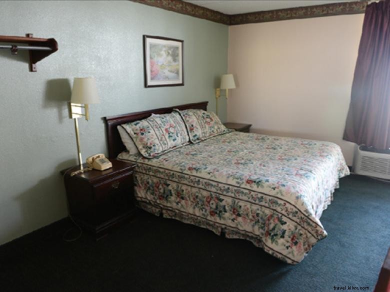Thomasville Inn – Elegant Comfort Minutes from Historic Downtown