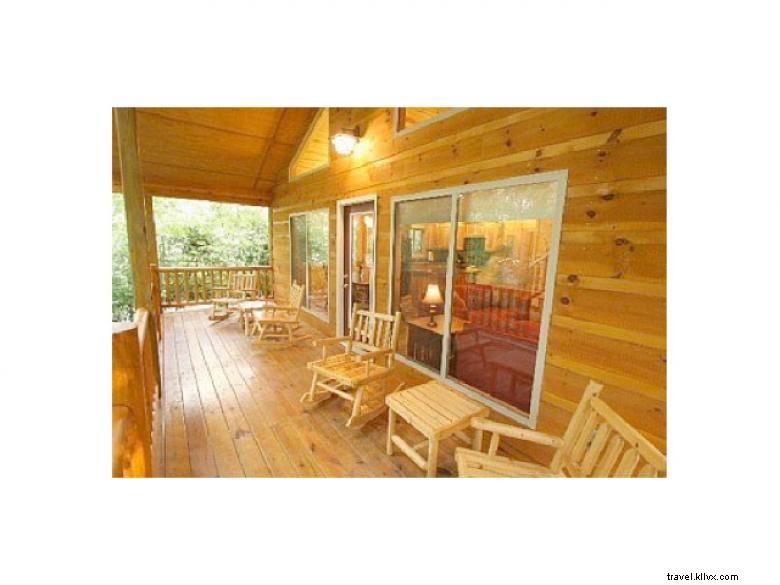 Helen Riverside Cabin: 2-Bedroom Retreat in the Northeast Georgia Mountains