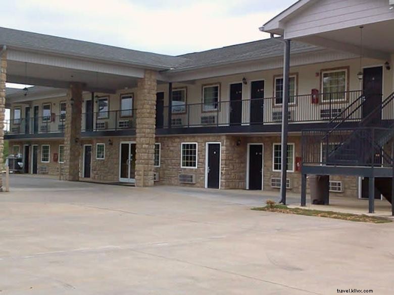 General Bragg Inn & Suites – Historic Comfort in Northwest Georgia