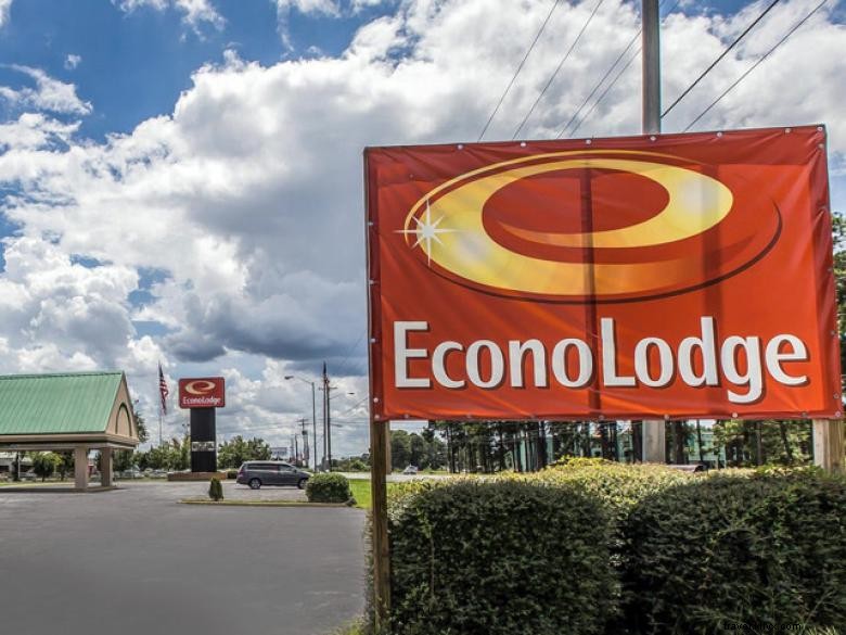 Econo Lodge – Douglas | Affordable Comfort & Modern Amenities