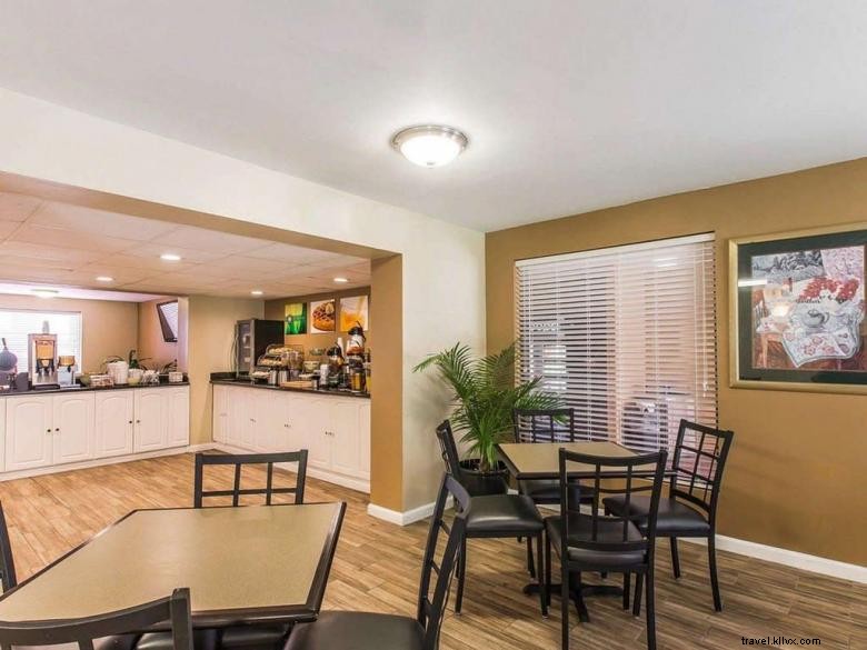 Quality Inn Kingsland – Your Comfortable Suburban Retreat