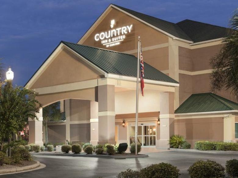 Experience Comfort & Convenience at Country Inn & Suites by Radisson – Savannah Gateway