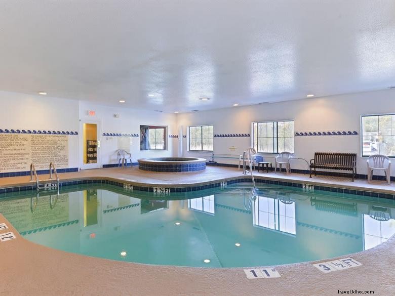 Experience Comfort & Convenience at Country Inn & Suites by Radisson – Savannah Gateway