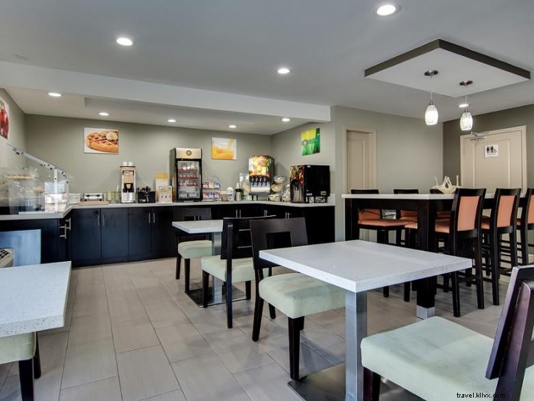 Quality Inn & Suites – Premium Stay Near Athens University