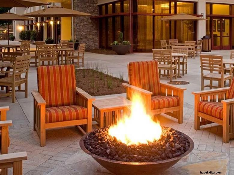 Emory Conference Center Hotel: Comfort & Convenience for Your Next Business Trip