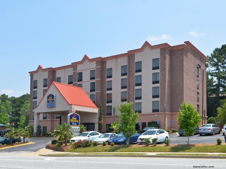 Best Western Plus Hotel & Suites – Premier Airport South Accommodation